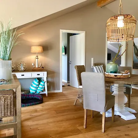 Lejlighed Seesucht-hohwacht - Grosse Im Beachhouse-stil, 2 Balkone, 2 Sz Und Nur 300m Zum Hohwacht