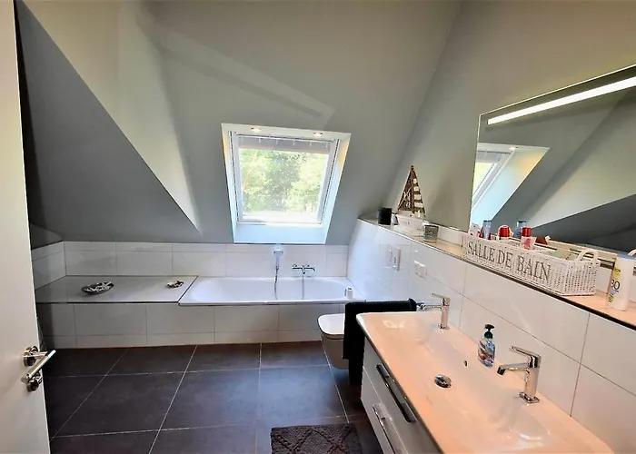 Appartement Seesucht-hohwacht - Grosse Im Beachhouse-stil, 2 Balkone, 2 Sz Und Nur 300m Zum Hohwacht