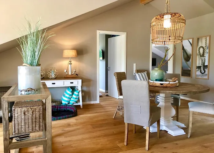 Appartement Seesucht-hohwacht - Grosse Im Beachhouse-stil, 2 Balkone, 2 Sz Und Nur 300m Zum Hohwacht